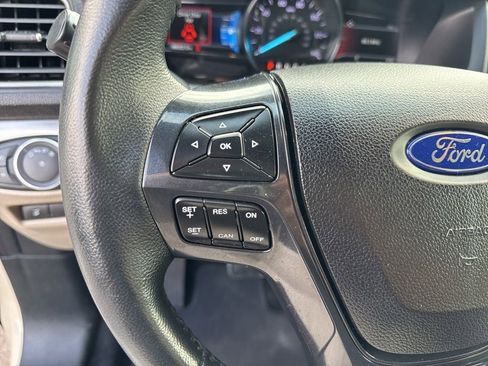 Used 2018 Ford Explorer XLT w/ Equipment Group 202A FWD image 49