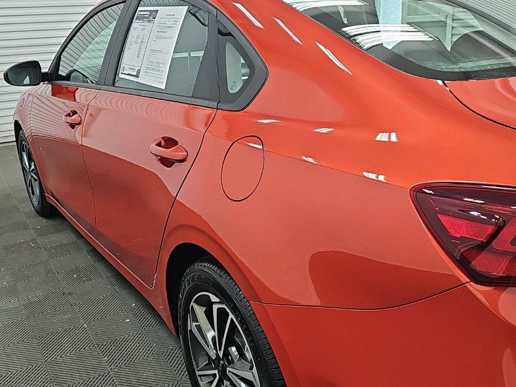 Used 2022 Kia Forte LXS FWD image 7