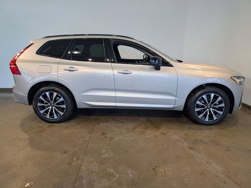 Used 2023 Volvo XC60 B5 Plus w/ Protection Package Premier image 6