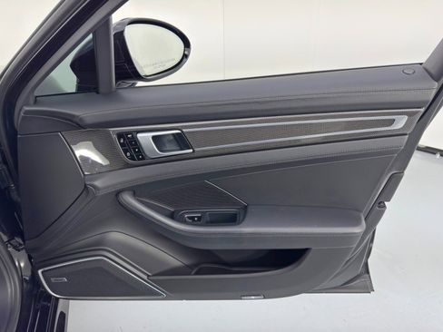 Used 2020 Porsche Panamera GTS w/ Premium Package Plus image 48