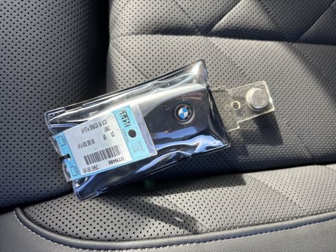 Used 2026 BMW X5 xDrive50e w/ M Sport Package image 38