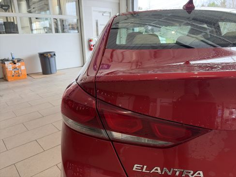 Used 2018 Hyundai Elantra SEL image 7