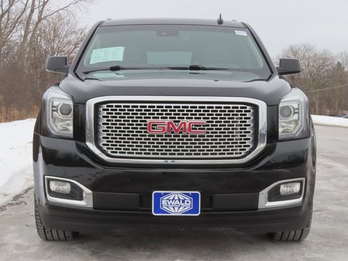 Used 2016 GMC Yukon XL Denali w/ Open Road Package image 19