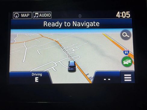 Used 2017 Honda Pilot Touring image 16