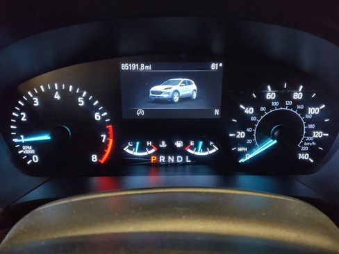 Used 2020 Ford Escape SE image 23