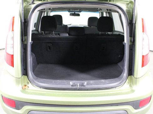 Used 2012 Kia Soul + image 11