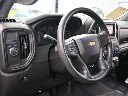 Used 2025 Chevrolet Silverado 1500 Custom w/ Turbomax Blackout Package RWD image 15