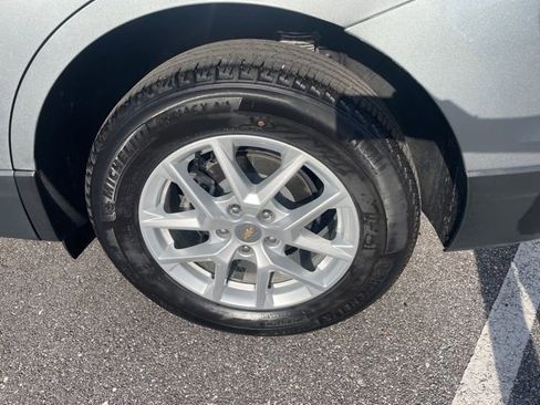 Used 2023 Chevrolet Equinox LT image 41