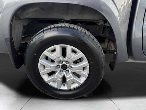 Used 2023 Nissan Frontier SV w/ Technology Package image 62