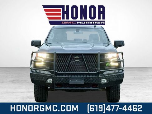 Used 2021 Chevrolet Silverado 1500 LT Trail Boss w/ Bed Protection Package image 8