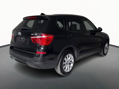 Used 2017 BMW X3 sDrive28i image 5