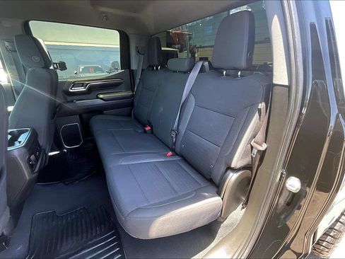 Used 2023 Chevrolet Silverado 1500 LT RWD image 14