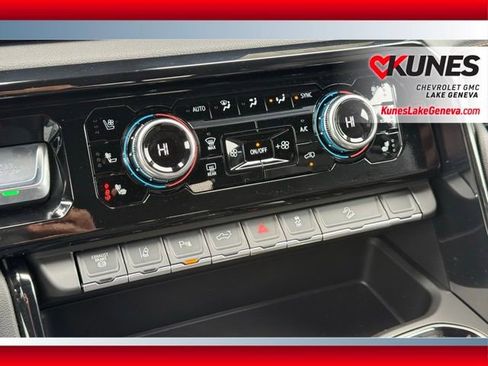 New 2026 GMC Sierra 2500 AT4 w/ AT4 Premium Plus Package AWD/4WD image 35