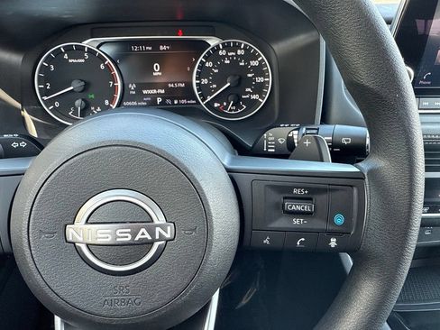 Used 2024 Nissan Rogue SV AWD/4WD image 25