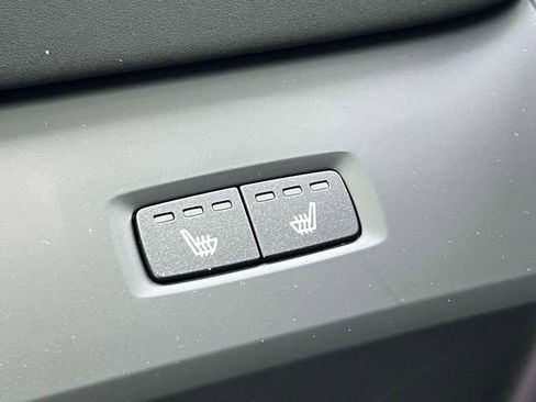 Used 2026 Volvo XC60 B5 Plus w/ Protection Package Premier AWD/4WD image 17