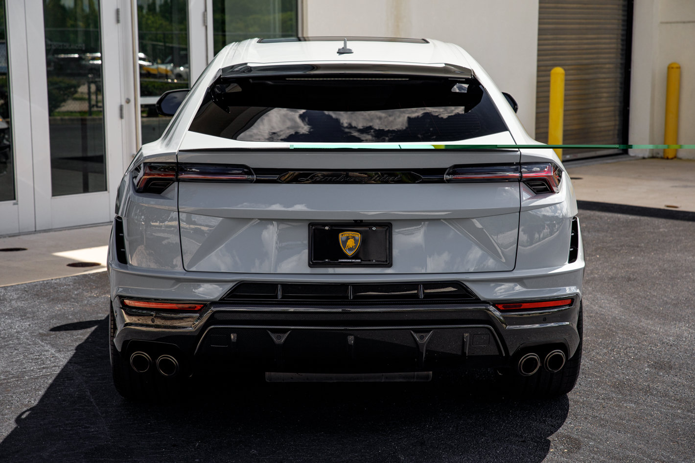 Used 2024 Lamborghini Urus Performante AWD/4WD image 12