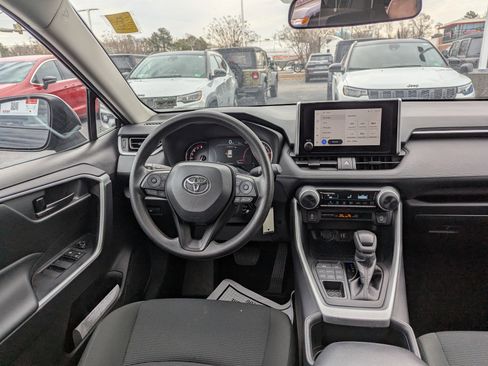 Used 2025 Toyota RAV4 LE image 11