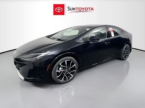 New 2026 Toyota Prius Plug-In Hybrid FWD image 9