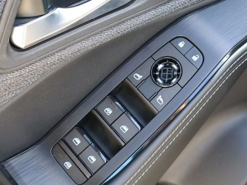 Used 2023 Nissan Rogue SV FWD image 20