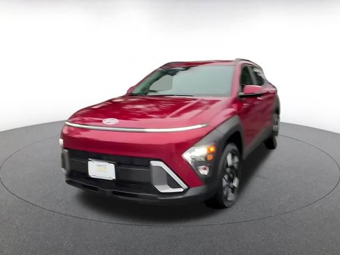Used 2025 Hyundai Kona SEL image 4