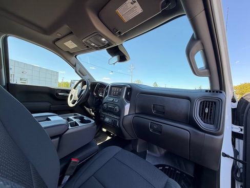 Certified 2023 Chevrolet Silverado 1500 W/T w/ WT Value Package AWD/4WD image 34