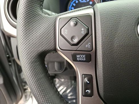 Certified 2023 Toyota Tacoma SR5 AWD/4WD image 17