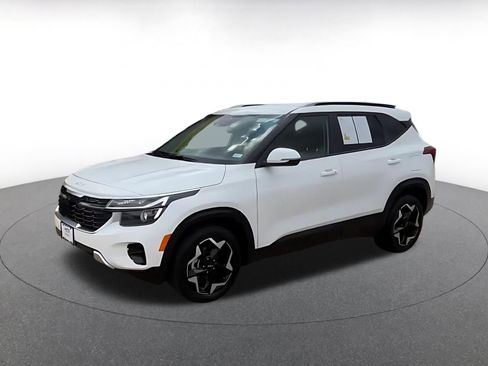 Used 2025 Kia Seltos S image 8