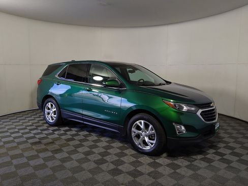 Used 2018 Chevrolet Equinox LT FWD image 11