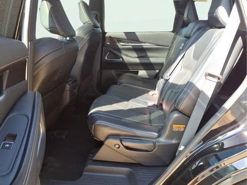Used 2023 INFINITI QX60 Sensory AWD/4WD image 21