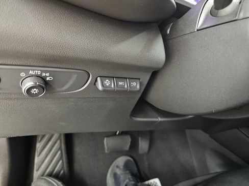 Used 2023 Buick Envision Avenir AWD/4WD image 11