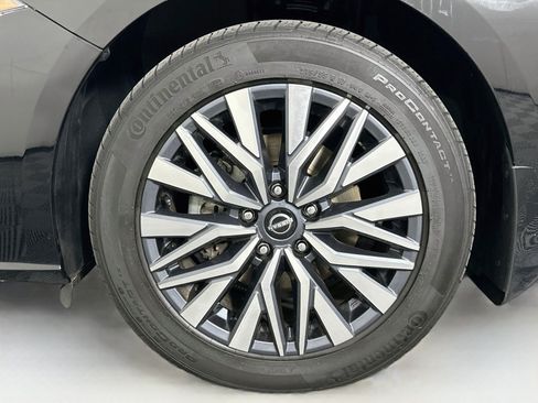 Used 2023 Nissan Altima 2.5 SV AWD/4WD image 11