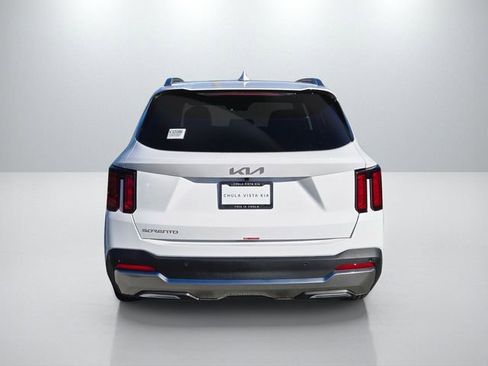 New 2026 Kia Sorento S image 7