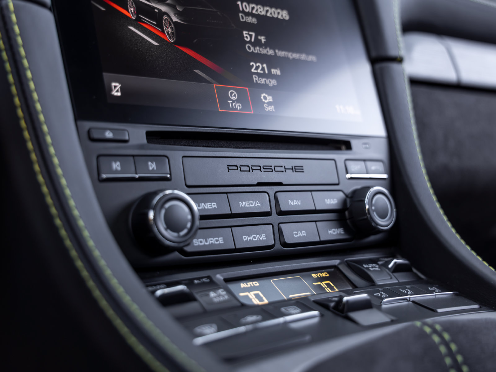 Certified 2021 Porsche 718 Cayman GT4 RWD image 44