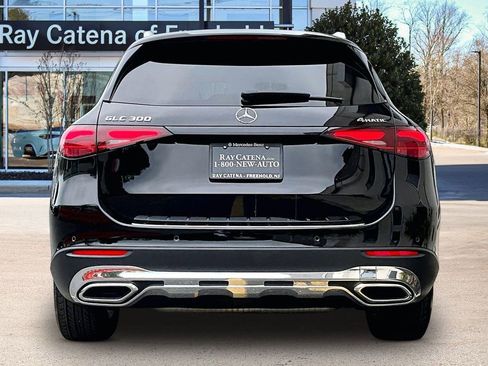 Used 2023 Mercedes-Benz GLC 300 4MATIC image 4