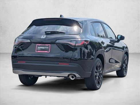 New 2027 Honda HR-V Sport image 2