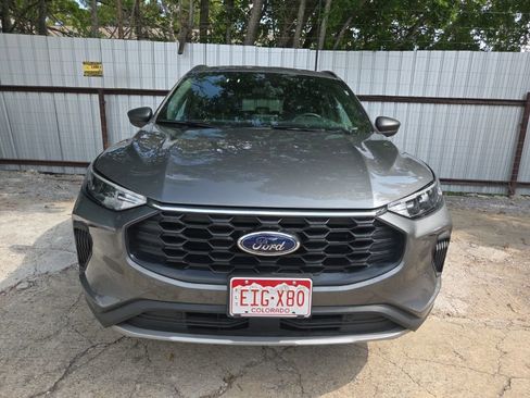 Used 2025 Ford Escape ST-Line AWD/4WD image 2