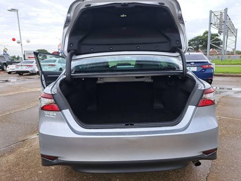 Used 2024 Toyota Camry LE FWD image 25