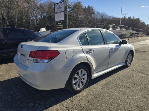 Used 2011 Subaru Legacy 2.5i Premium w/ All-Weather Pkg image 8