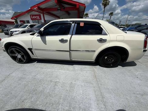 Used 2008 Chrysler 300 LX RWD image 8