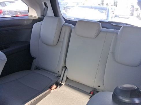 Used 2018 Honda Odyssey EX-L image 11