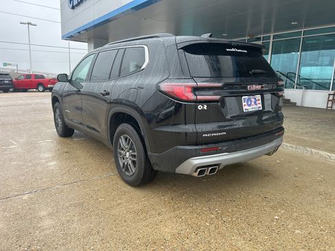 Used 2025 GMC Acadia Elevation image 9