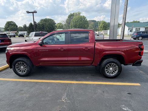 Used 2023 Chevrolet Colorado LT w/ LT Convenience Package III RWD image 5