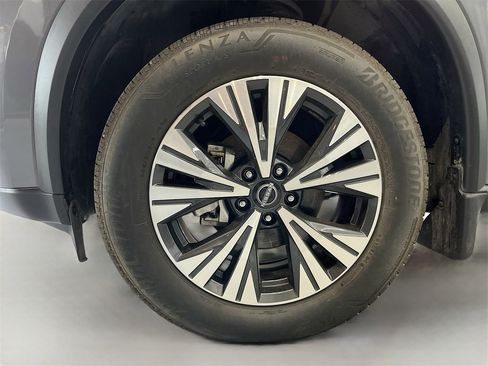 Used 2023 Nissan Rogue SV image 28