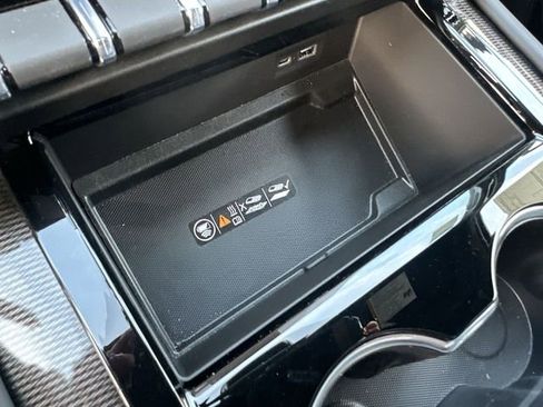 New 2025 GMC Yukon XL Elevation image 36