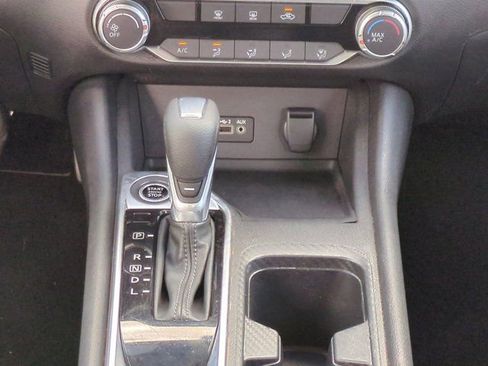 Used 2023 Nissan Sentra SV FWD image 19