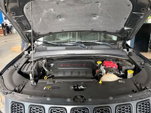 Used 2019 Jeep Compass Altitude image 30