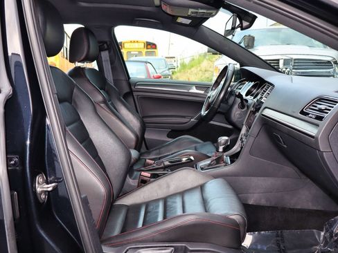 Used 2021 Volkswagen GTI SE FWD image 16