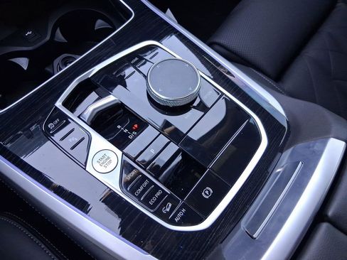 Certified 2024 BMW X5 xDrive40i w/ M Sport Package image 18