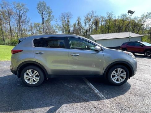 Used 2019 Kia Sportage LX w/ LX Popular Package AWD/4WD image 2