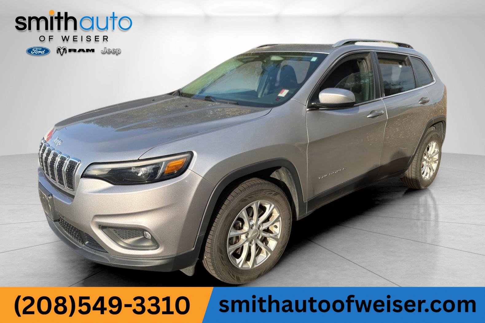 Used 2019 Jeep Cherokee Latitude w/ Popular Appearance Group AWD/4WD image 1